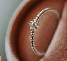Load image into Gallery viewer, Clyde Clover .925 Ring