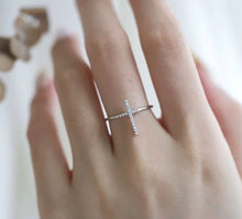 Load image into Gallery viewer, Cross .925 Ring