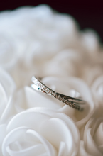 Load image into Gallery viewer, DORSEY Crossover Ring