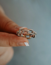 Load image into Gallery viewer, LYKA LINKS Ring