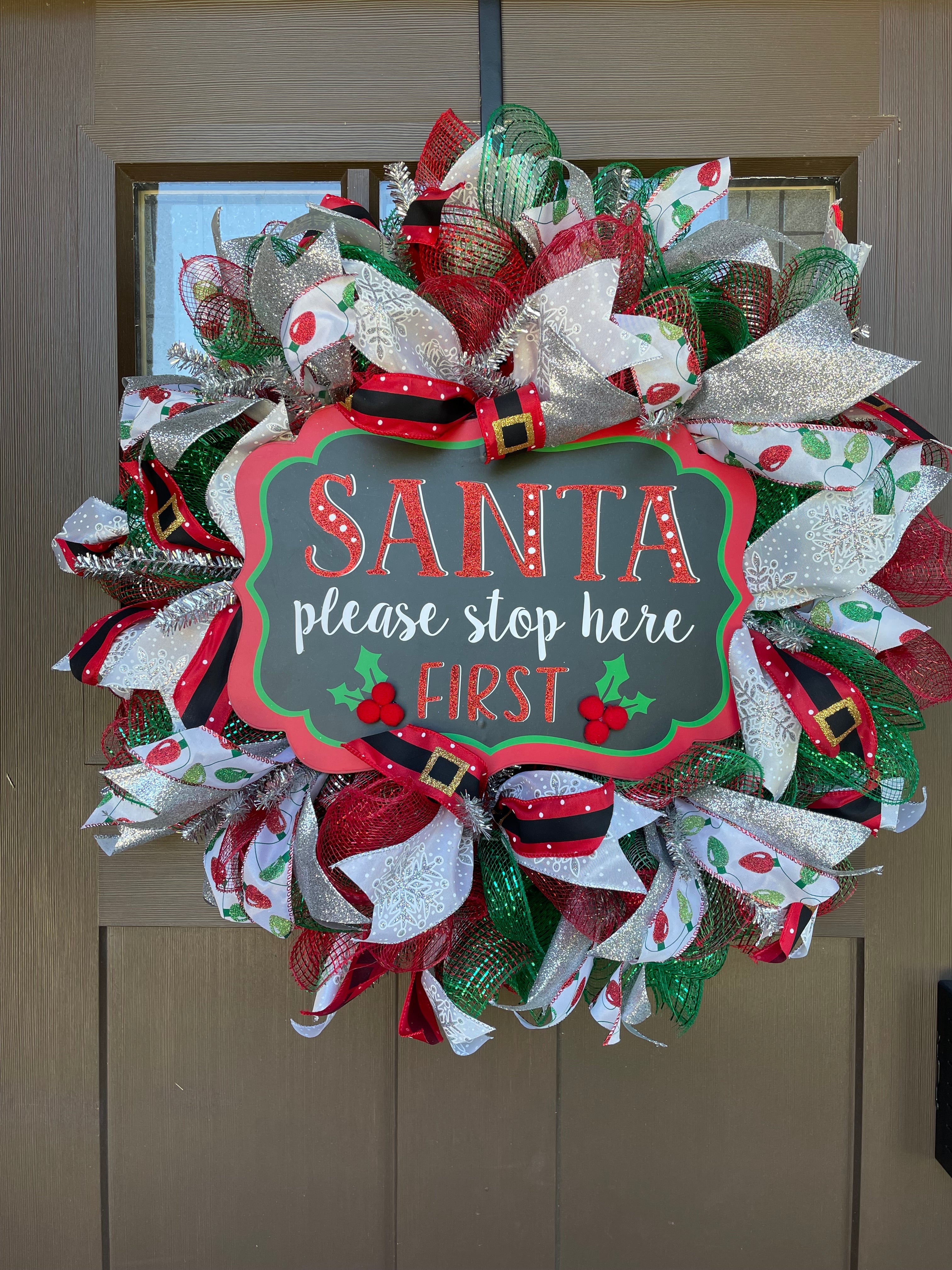 Santa hotsell Christmas Wreath/Santa Wreath/Red and Green Wreath/Christmas/Santa Stop Here/Christmas Wreath